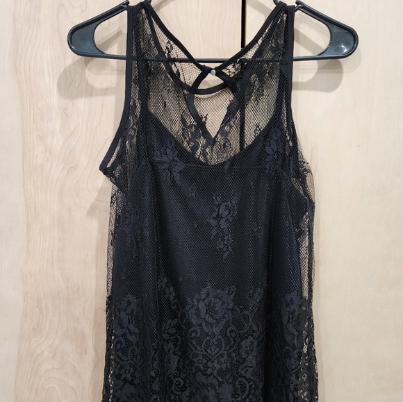 Maurices mesh tank - Picture 3 of 3